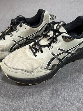 ASICS Gel Venture 10 Mens Trail Running Shoes Size 9.5 White Sage Black 1011B967